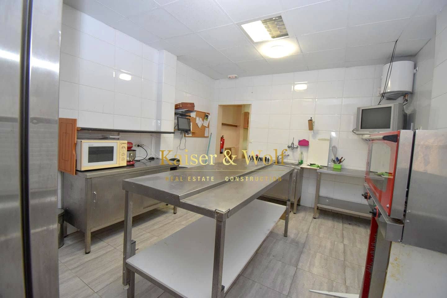 2 makuuhuone Yritys myytävänä paikassa Santa Pola - 180 000 € (Ref: 9591904)