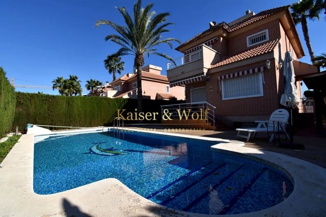 4 sovrum Villa till salu i Monte y Mar, Santa Pola med pool garage - 499 000 € (Ref: 9603596)