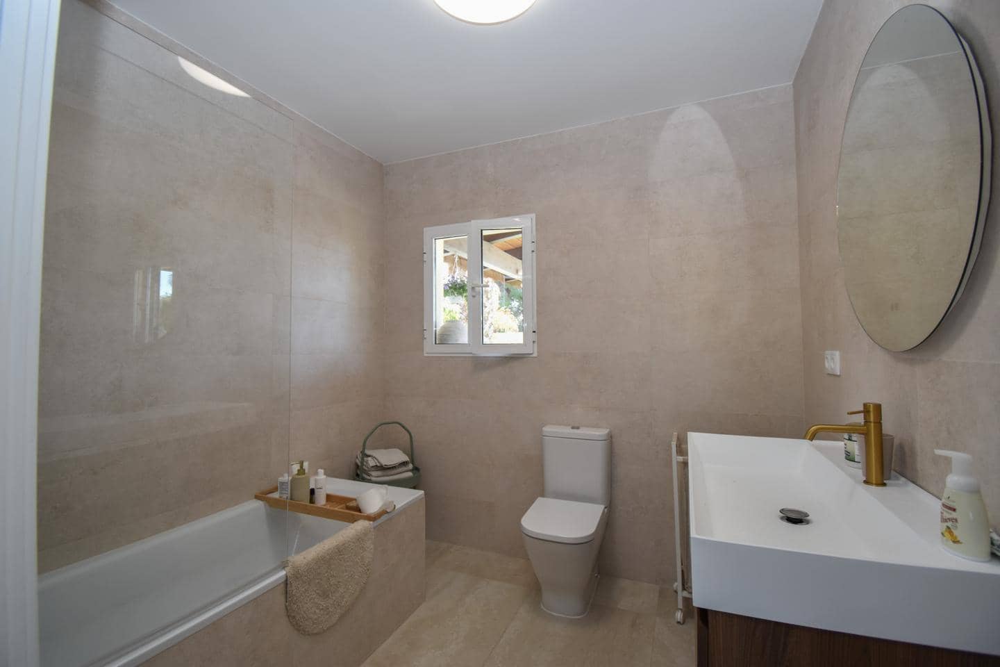 4 soverom Villa til salgs i Daimes med svømmebasseng garasje - € 475 000 (Ref: 9628300)