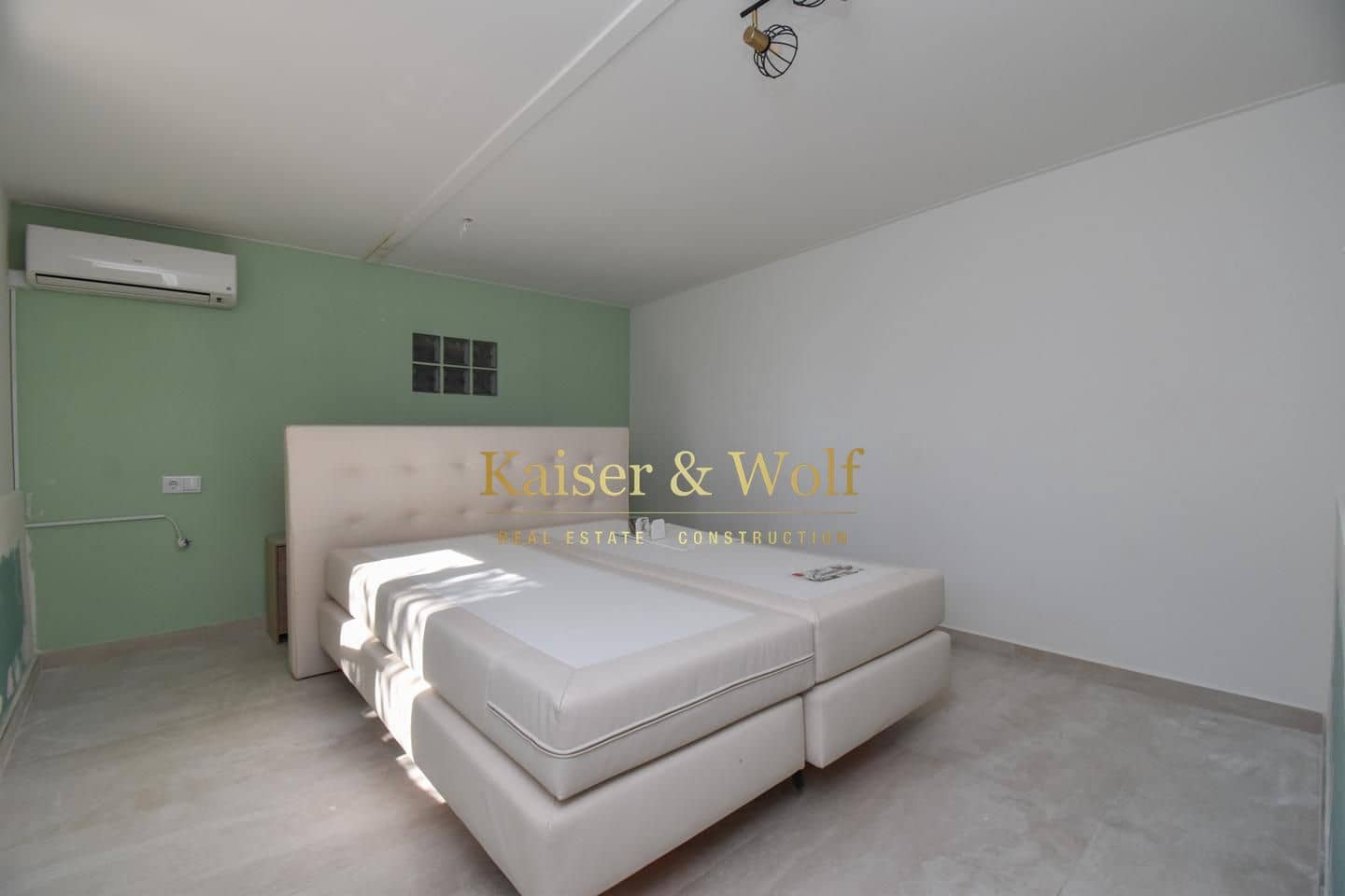 4 bedroom Villa for sale in Daimes with pool garage - € 449,000 (Ref: 9628300)