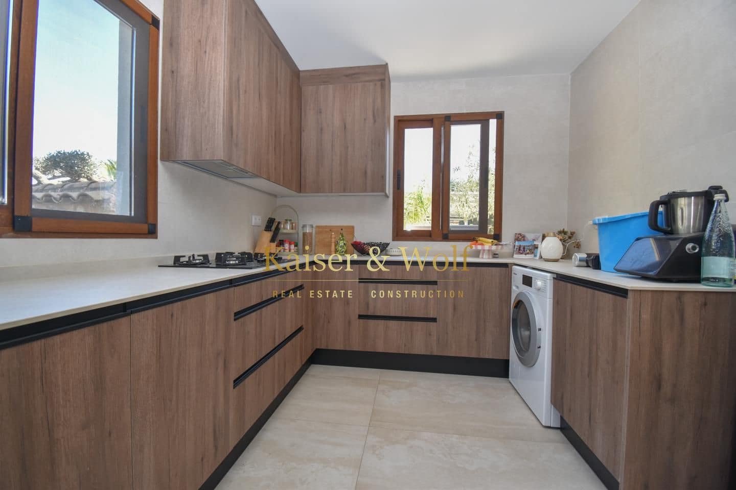 4 bedroom Villa for sale in Daimes with pool garage - € 449,000 (Ref: 9628300)