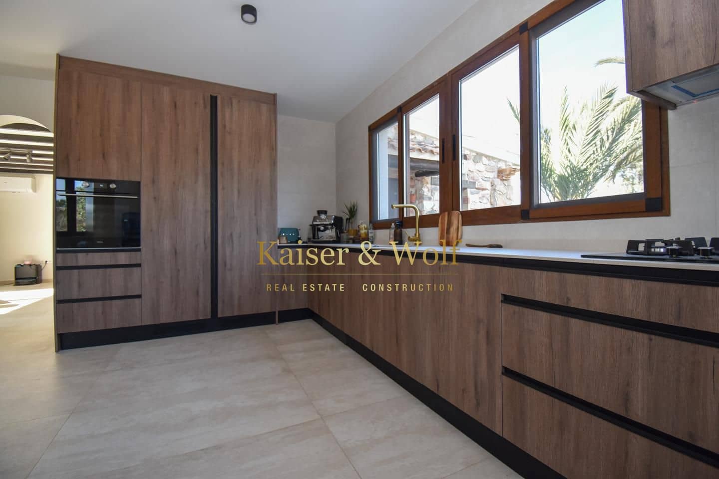 4 bedroom Villa for sale in Daimes with pool garage - € 449,000 (Ref: 9628300)