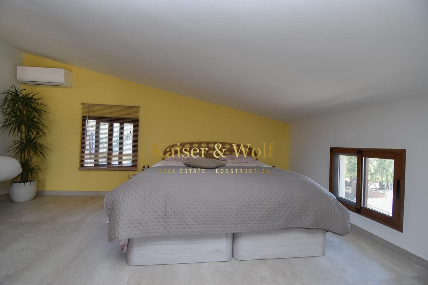 4 bedroom Villa for sale in Daimes with pool garage - € 449,000 (Ref: 9628300)