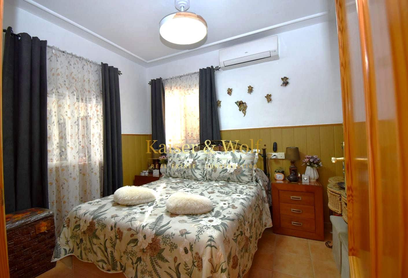 2 soveværelse Finca/Landehus til salg i Daimes med swimmingpool garage - € 250.000 (Ref: 9638028)