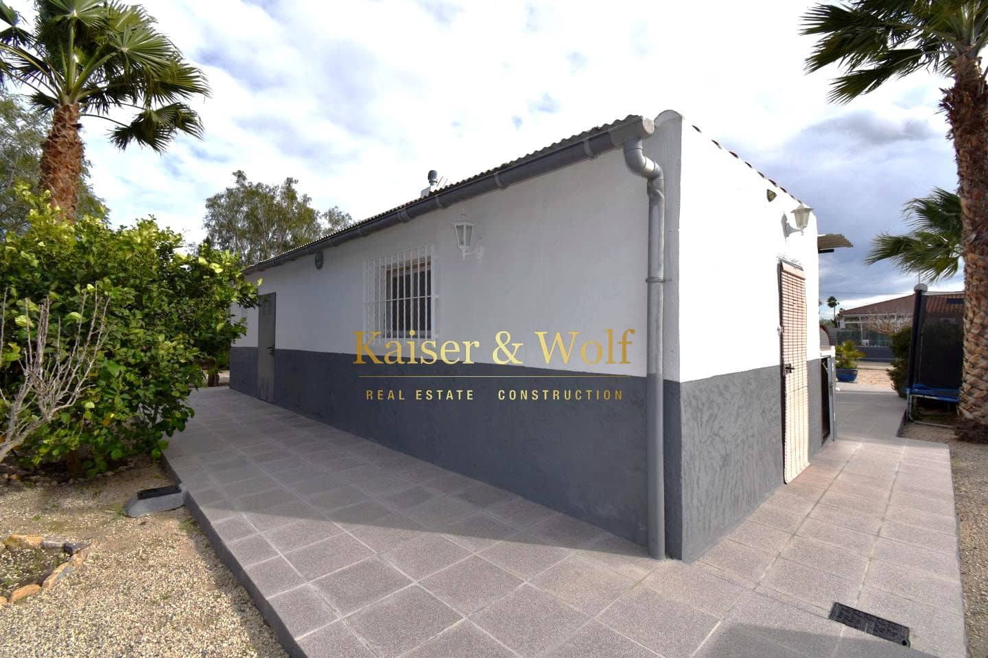 2 soveværelse Finca/Landehus til salg i Daimes med swimmingpool garage - € 250.000 (Ref: 9638028)