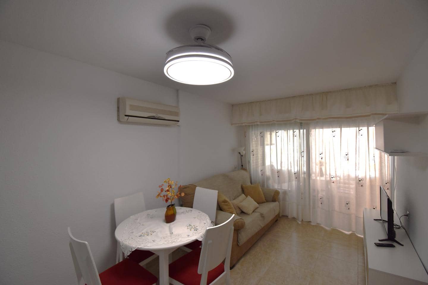 1 Zimmer Wohnung zu vermieten in Santa Pola - 750 € (Ref: 9675108)
