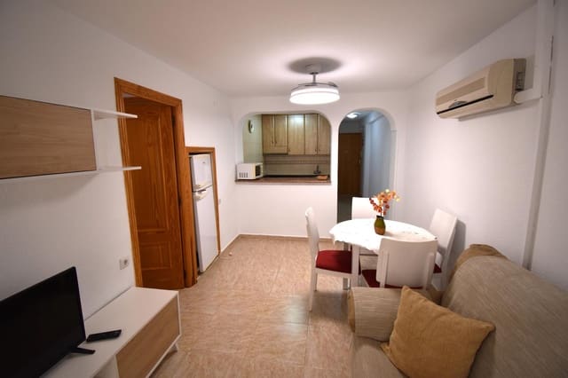 Appartement de 1 chambre à louer à Centro, Santa Pola - 750 € (Ref: 9675108)