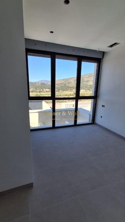 Chalet de 3 habitaciones en Finestrat en venta con piscina - 610.000 € (Ref: 9679136)