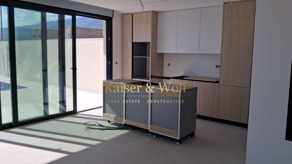 Chalet de 3 habitaciones en Finestrat en venta con piscina - 610.000 € (Ref: 9679136)