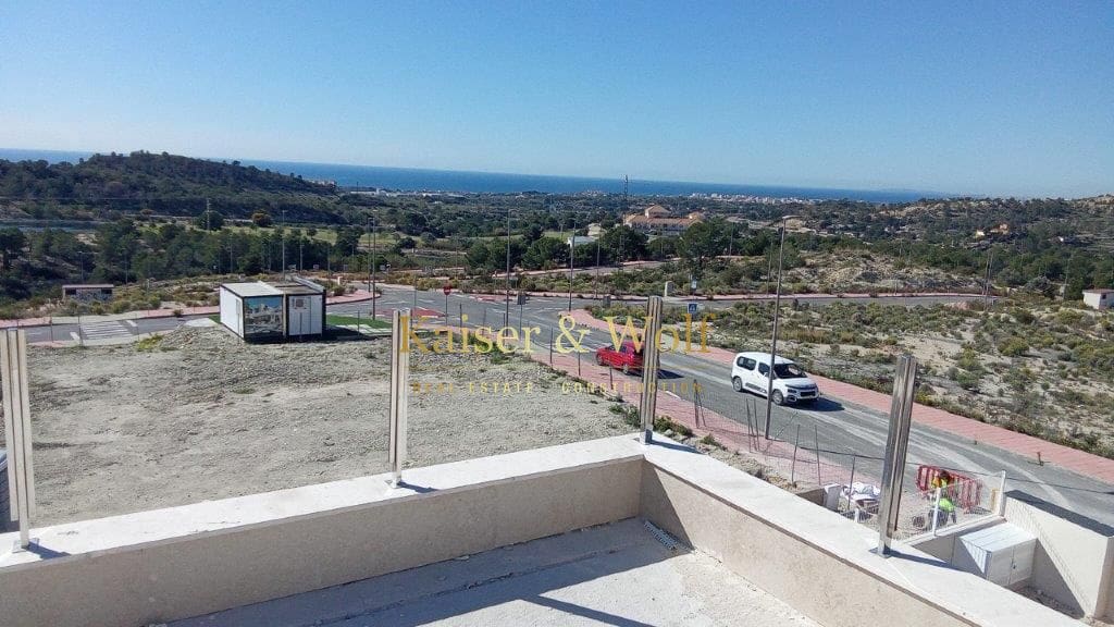 Chalet de 3 habitaciones en Finestrat en venta con piscina - 610.000 € (Ref: 9679136)