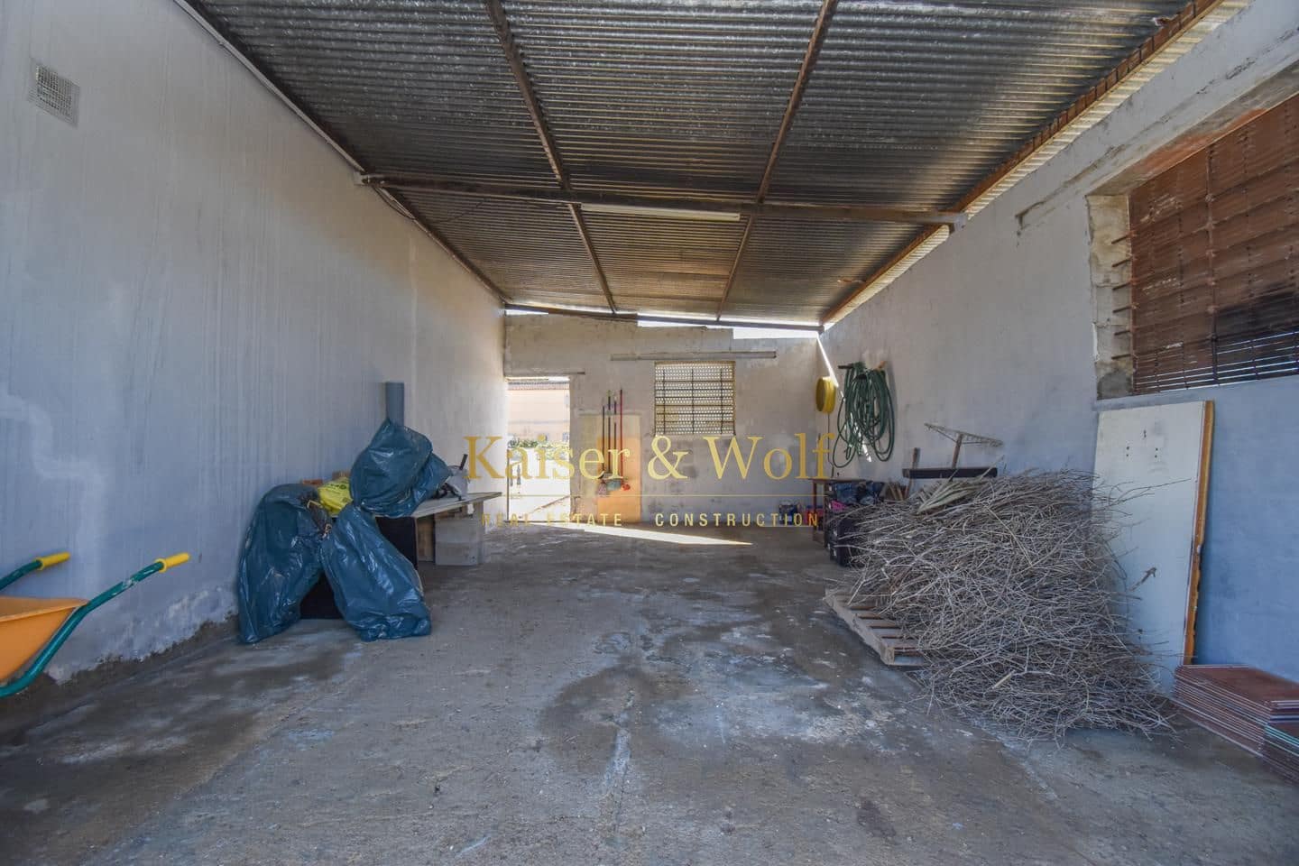 1 bedroom Villa for sale in Daimes with garage - € 225,000 (Ref: 9688578)