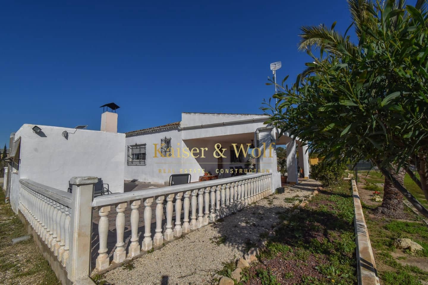 1 bedroom Villa for sale in Daimes with garage - € 225,000 (Ref: 9688578)