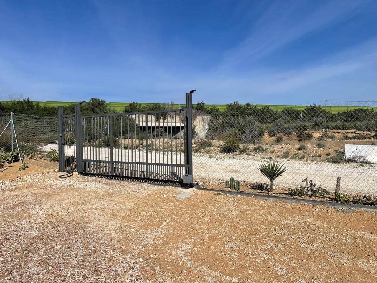 Undeveloped Land for sale in Elche / Elx - € 79,900 (Ref: 9736148)