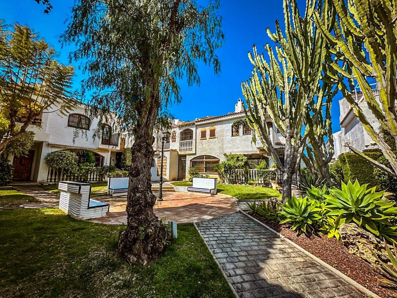 3 sypialnia Bungalow na sprzedaż w Gran Alacant z basenem garażem - 270 000 € (Ref: 9758153)