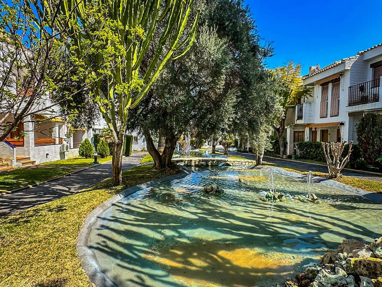 3 sypialnia Bungalow na sprzedaż w Gran Alacant z basenem garażem - 270 000 € (Ref: 9758153)