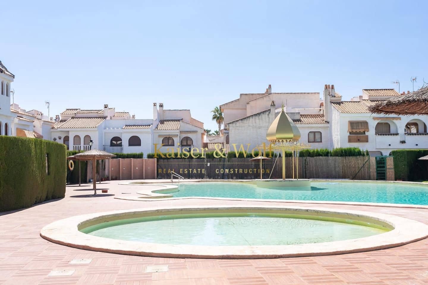 4 chambre Bungalow à vendre à Gran Alacant avec piscine - 275 000 € (Ref: 9793358)