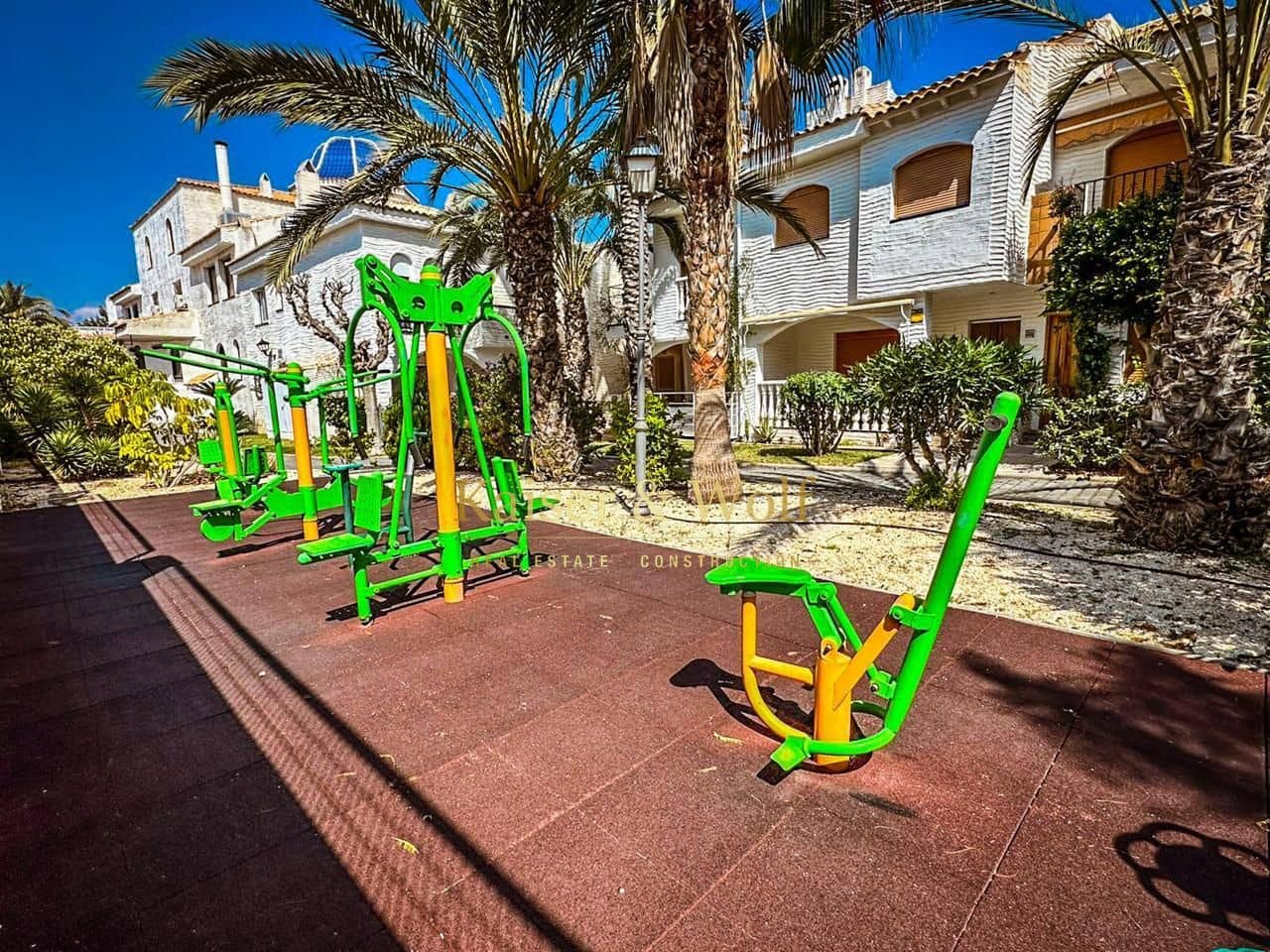 4 chambre Bungalow à vendre à Gran Alacant avec piscine - 275 000 € (Ref: 9793358)