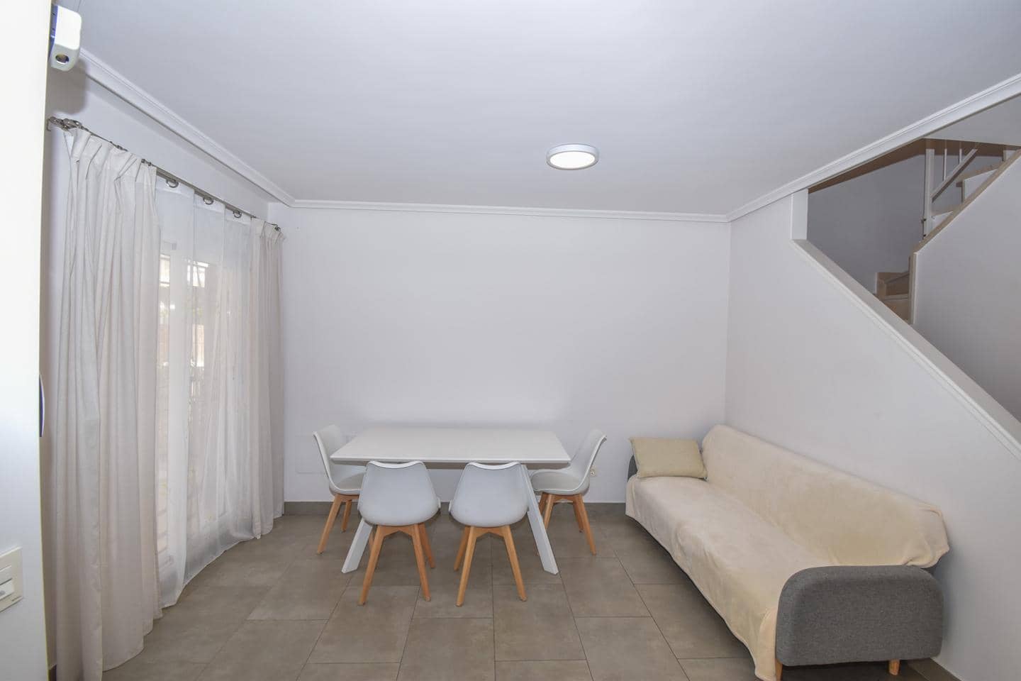 3 sovrum Bungalow till salu i Santa Pola med pool garage - 395 000 € (Ref: 9816618)