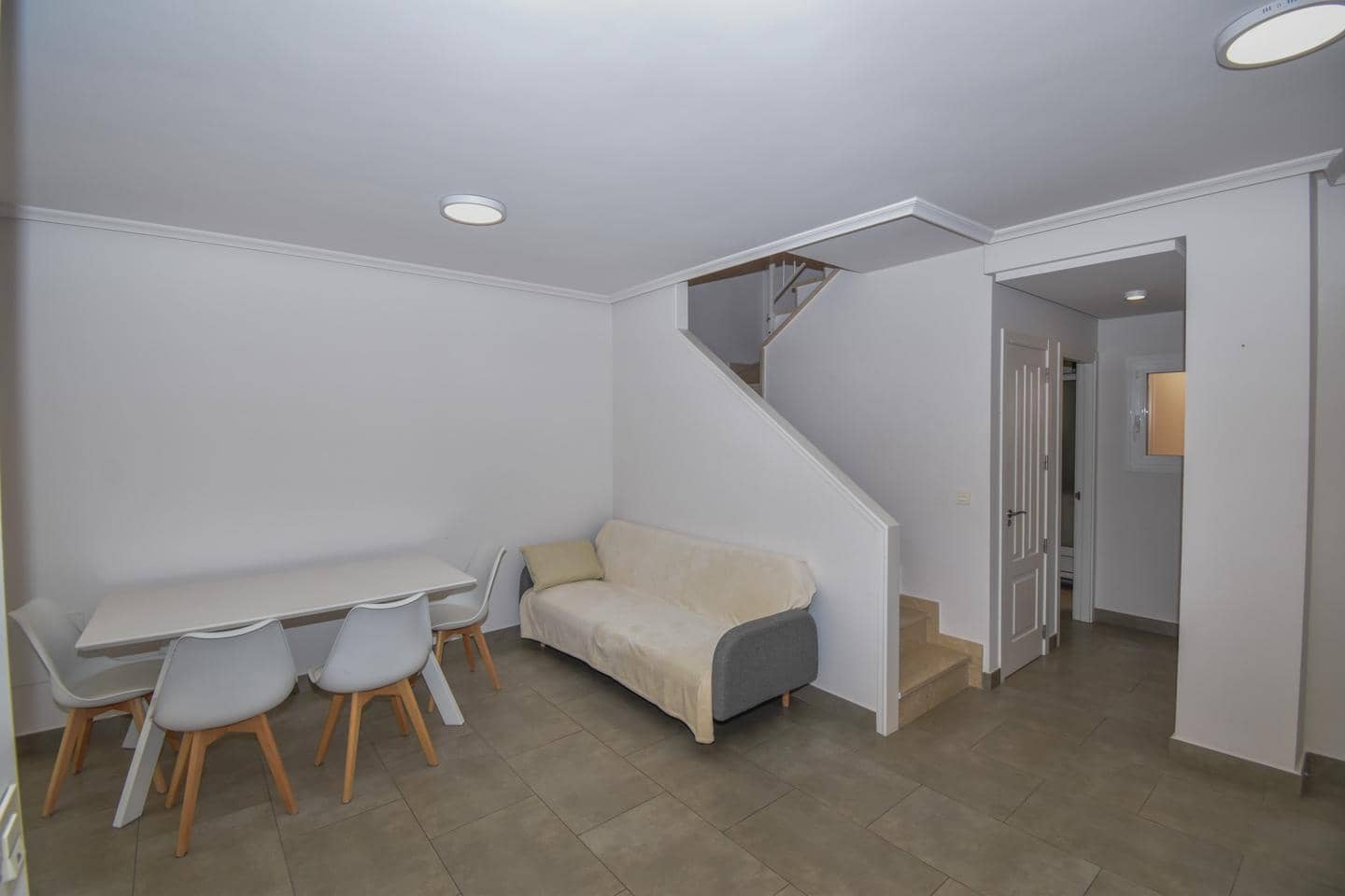3 sovrum Bungalow till salu i Santa Pola med pool garage - 395 000 € (Ref: 9816618)