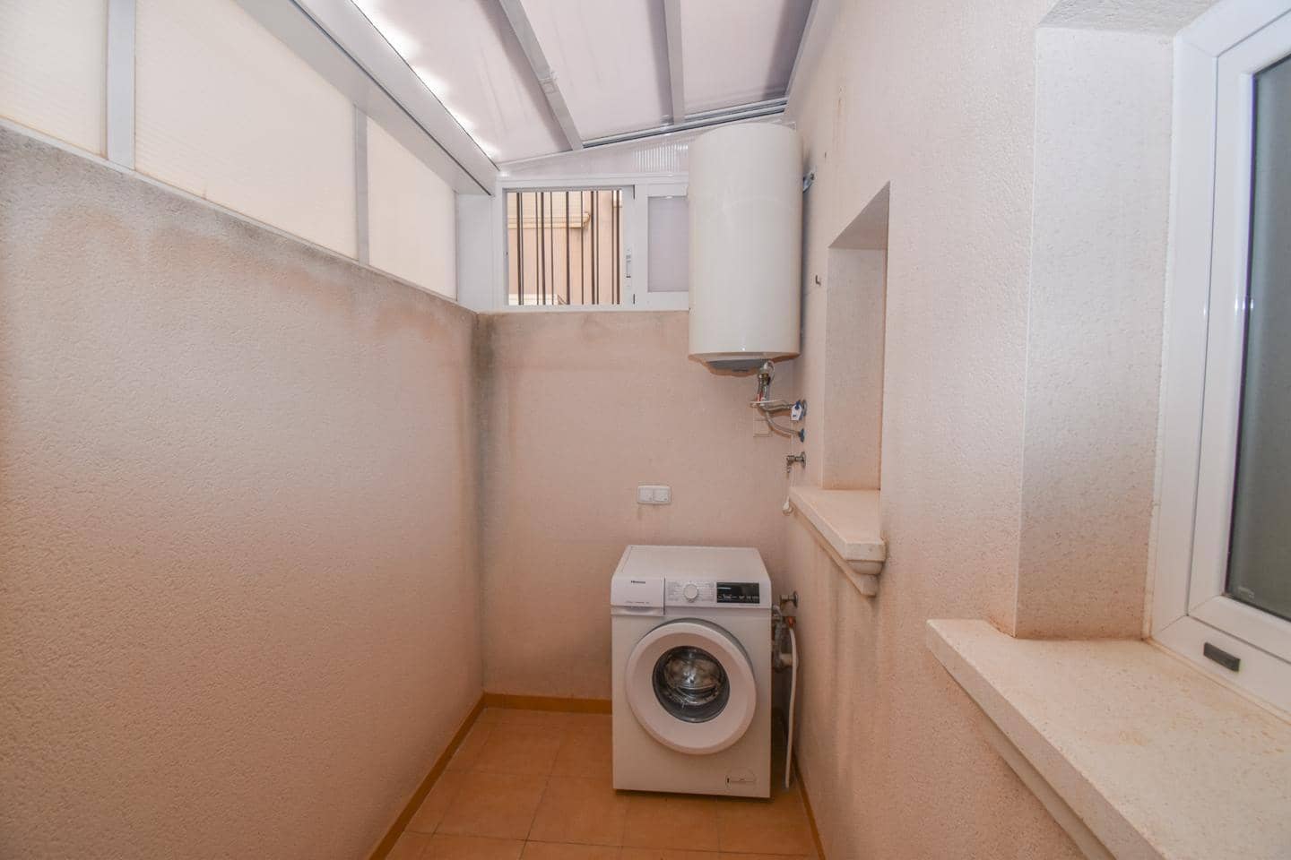 3 sovrum Bungalow till salu i Santa Pola med pool garage - 395 000 € (Ref: 9816618)