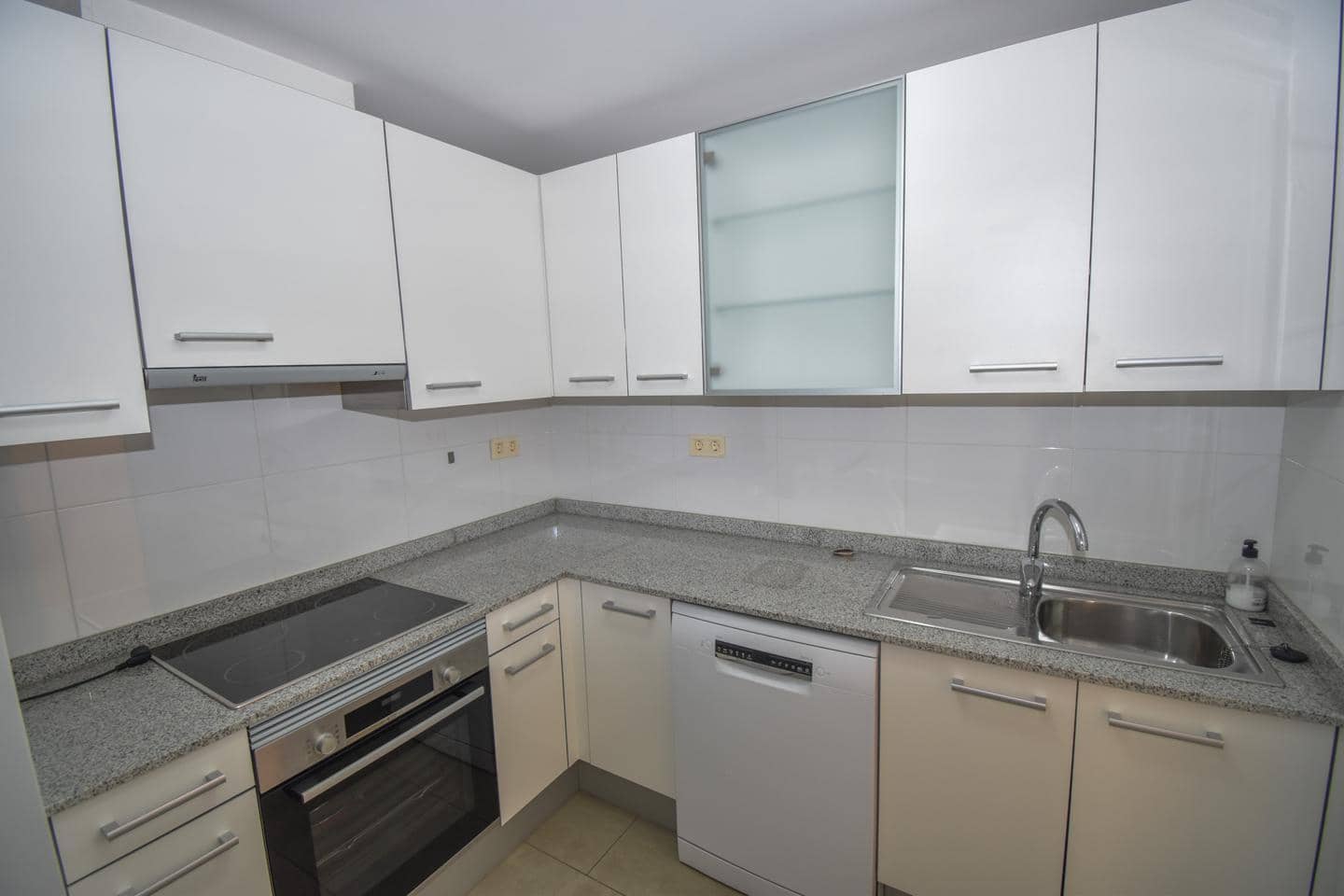 3 sovrum Bungalow till salu i Santa Pola med pool garage - 395 000 € (Ref: 9816618)