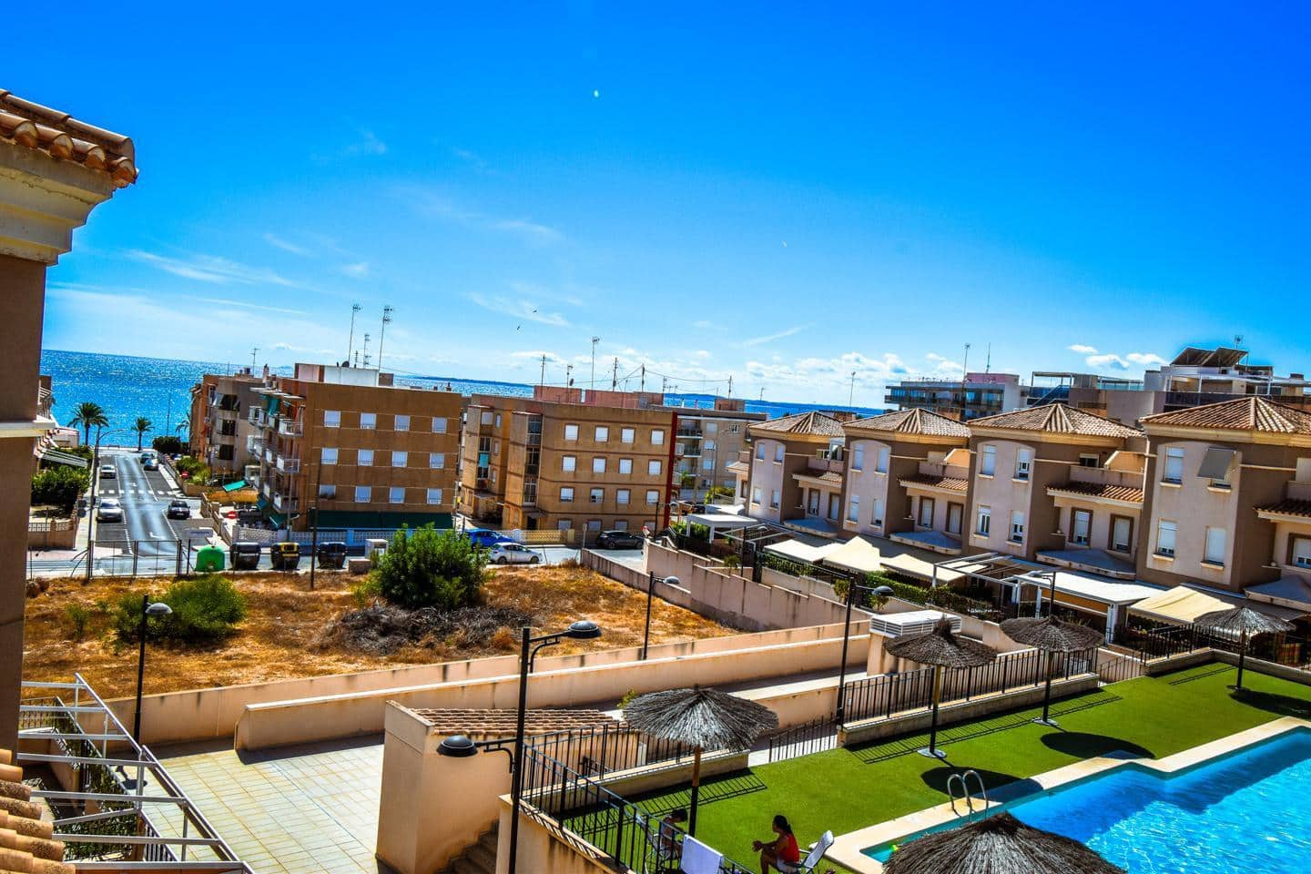 3 sovrum Bungalow till salu i Santa Pola med pool garage - 395 000 € (Ref: 9816618)