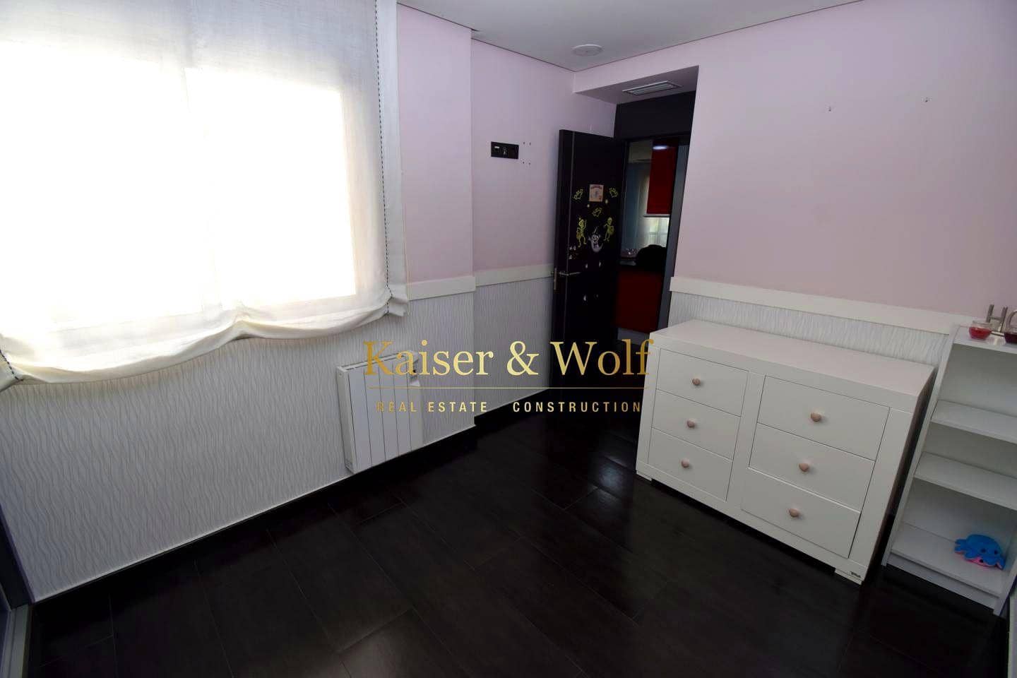 4 bedroom Flat for sale in Santa Pola - € 330,000 (Ref: 9833024)