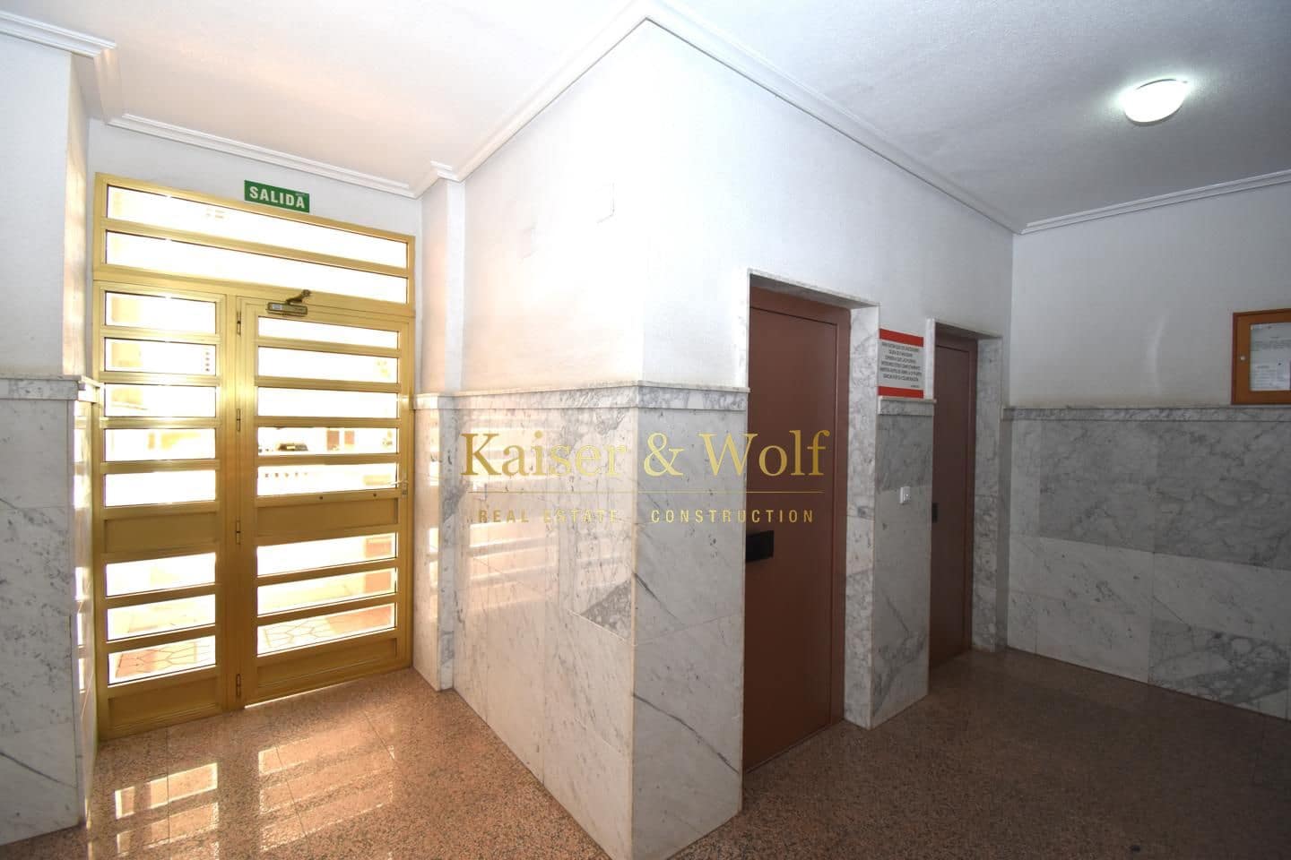 3 bedroom Flat for rent in Santa Pola - € 1,000 (Ref: 9867312)