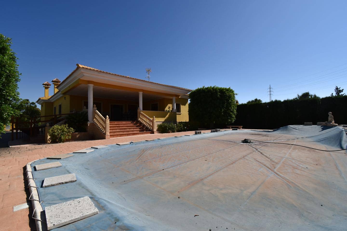 6 bedroom Villa for sale in Elche / Elx with pool garage - € 680,000 (Ref: 9876882)