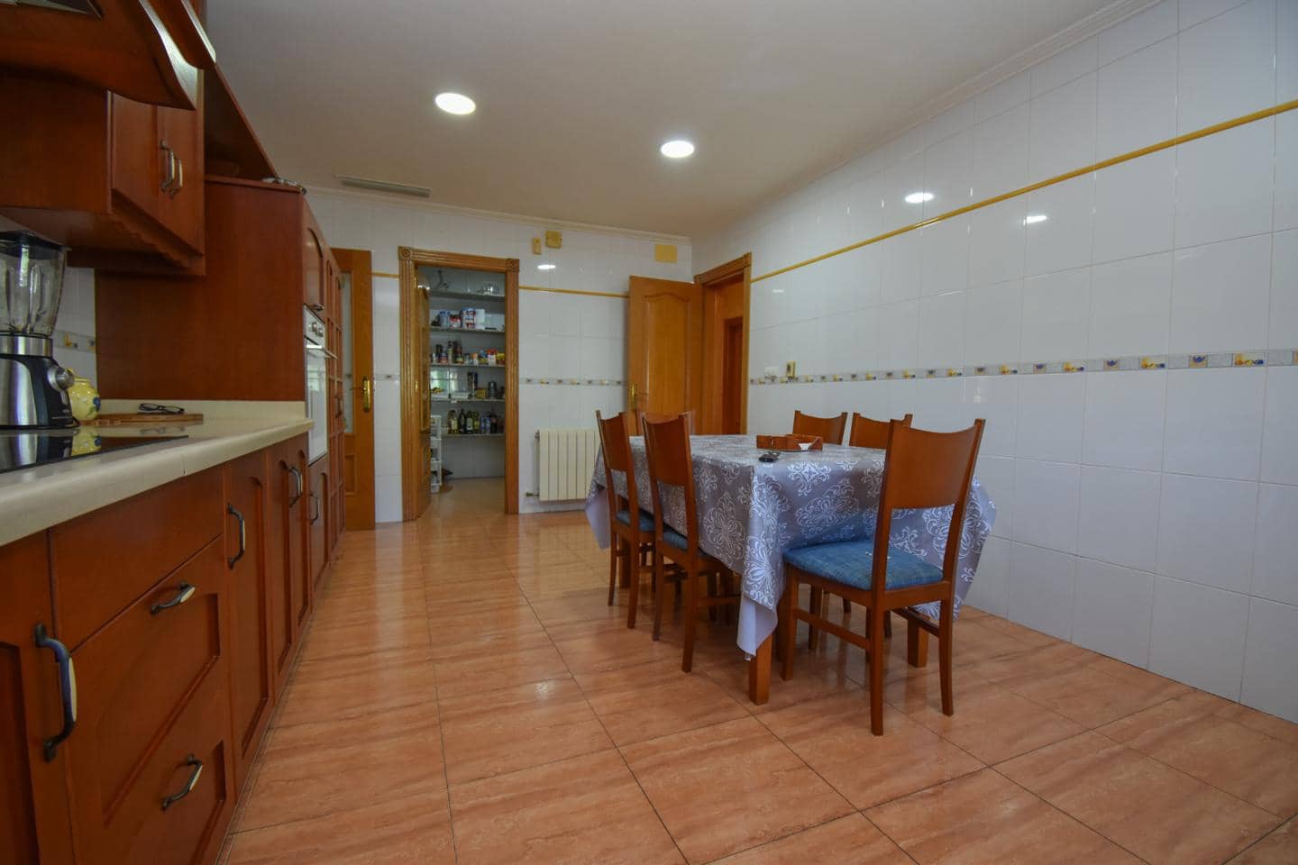 6 bedroom Villa for sale in Elche / Elx with pool garage - € 680,000 (Ref: 9876882)