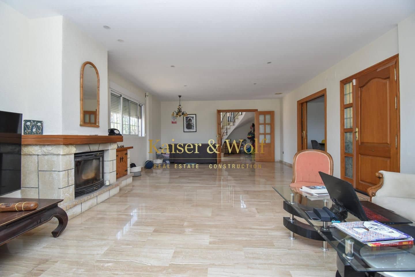 5 bedroom Villa for sale in Las Bayas with pool garage - € 710,000 (Ref: 9972297)