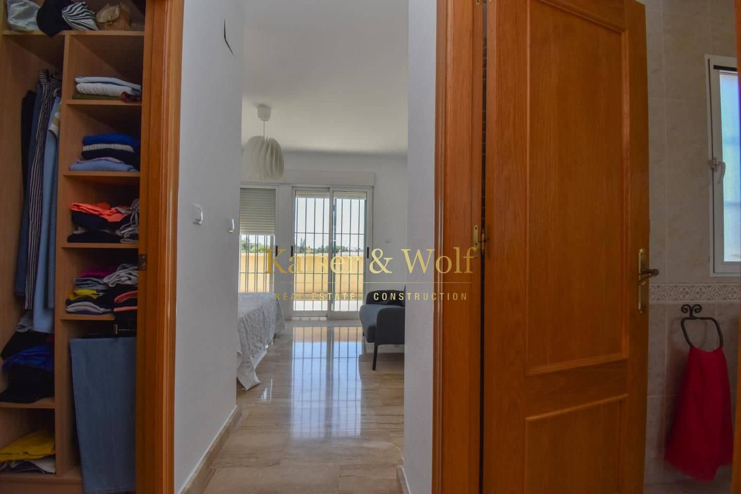 5 bedroom Villa for sale in Las Bayas with pool garage - € 710,000 (Ref: 9972297)