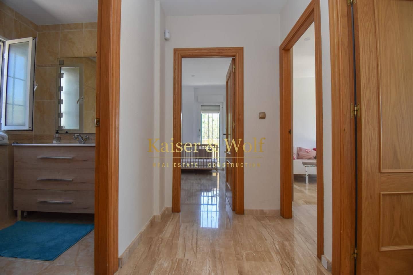 5 bedroom Villa for sale in Las Bayas with pool garage - € 710,000 (Ref: 9972297)