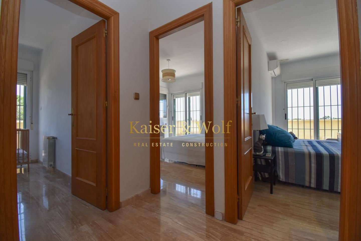 5 bedroom Villa for sale in Las Bayas with pool garage - € 710,000 (Ref: 9972297)