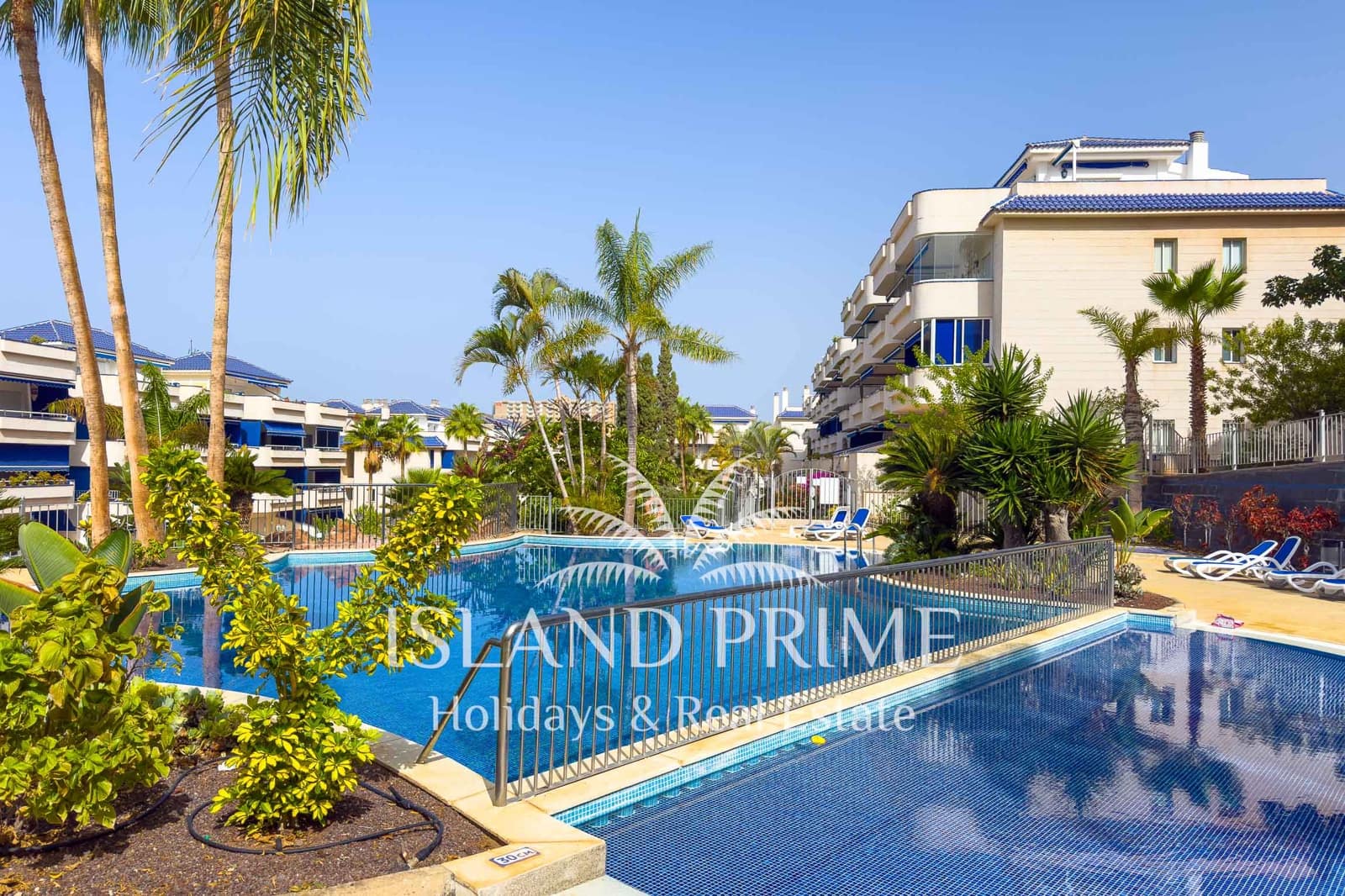4 soveværelse Penthouse til salg i Los Cristianos med swimmingpool garage - € 850.000 (Ref: 10073186)