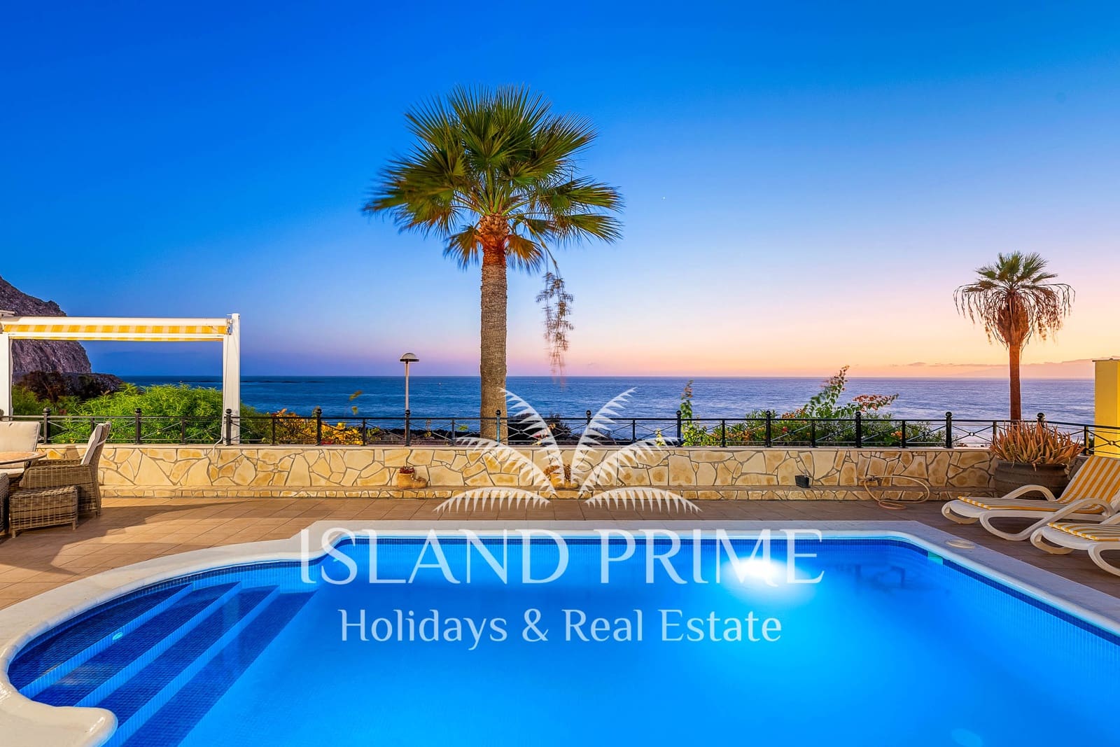 Chalet de 4 habitaciones en Los Cristianos en venta con piscina garaje - 3.950.000 € (Ref: 10086559)
