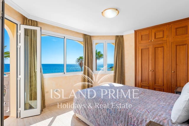 Chalet de 4 habitaciones en Los Cristianos, Arona en venta con piscina garaje - 3.950.000 € (Ref: 10086559)