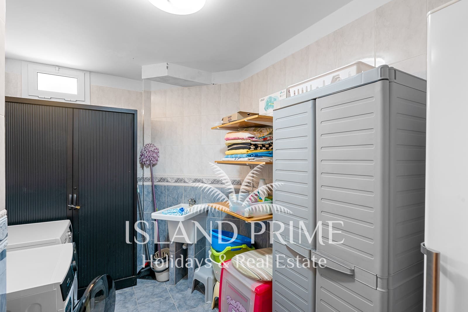 Chalet de 4 habitaciones en Los Cristianos en venta con piscina garaje - 3.950.000 € (Ref: 10086559)