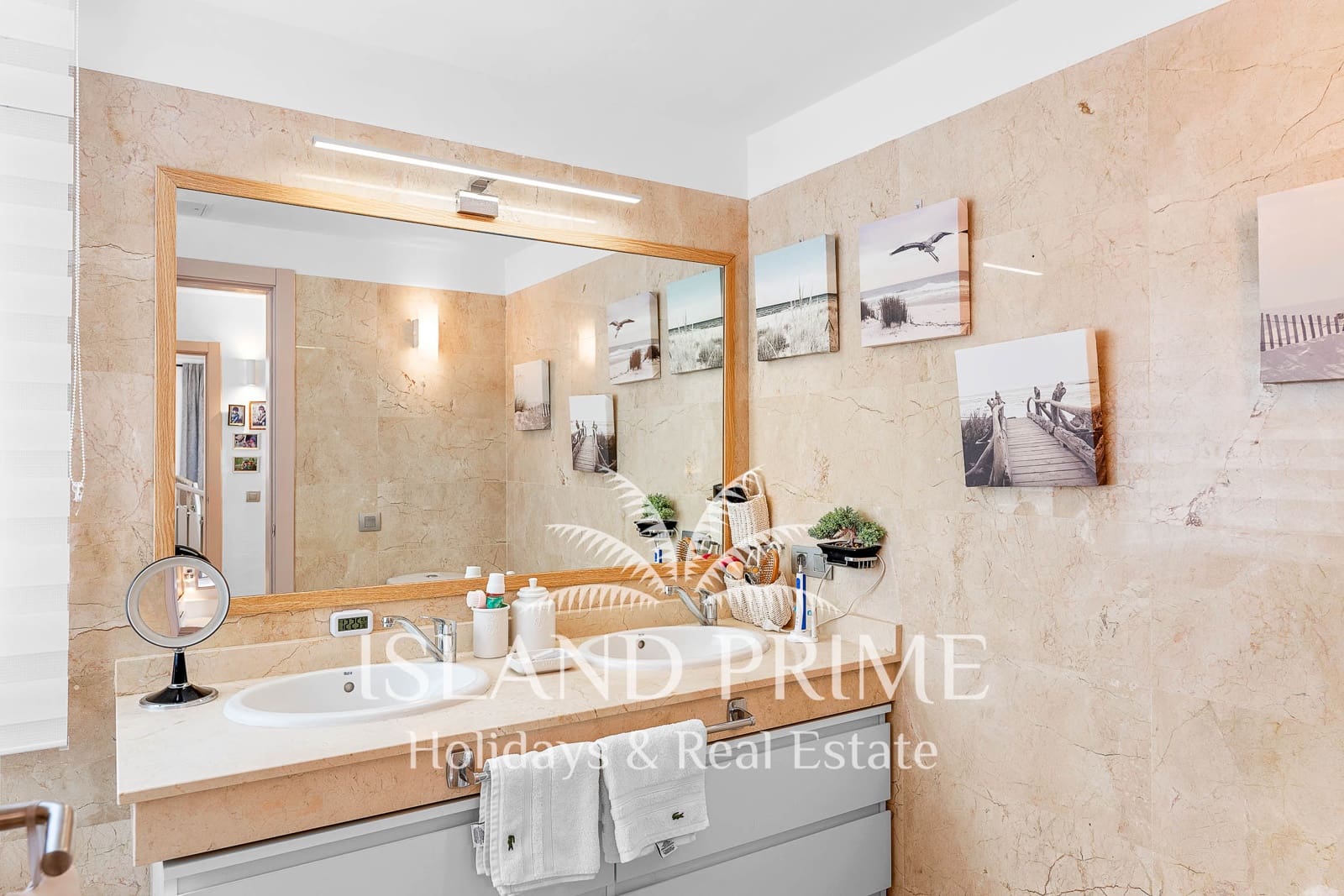 Hus til salgs i Amarilla Golf med svømmebasseng garasje - € 579 950 (Ref: 10156761)