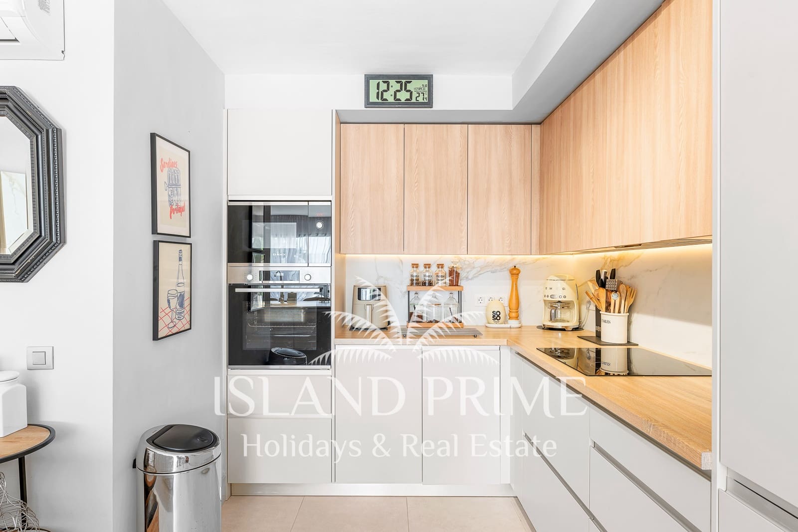 Hus til salgs i Amarilla Golf med svømmebasseng garasje - € 579 950 (Ref: 10156761)