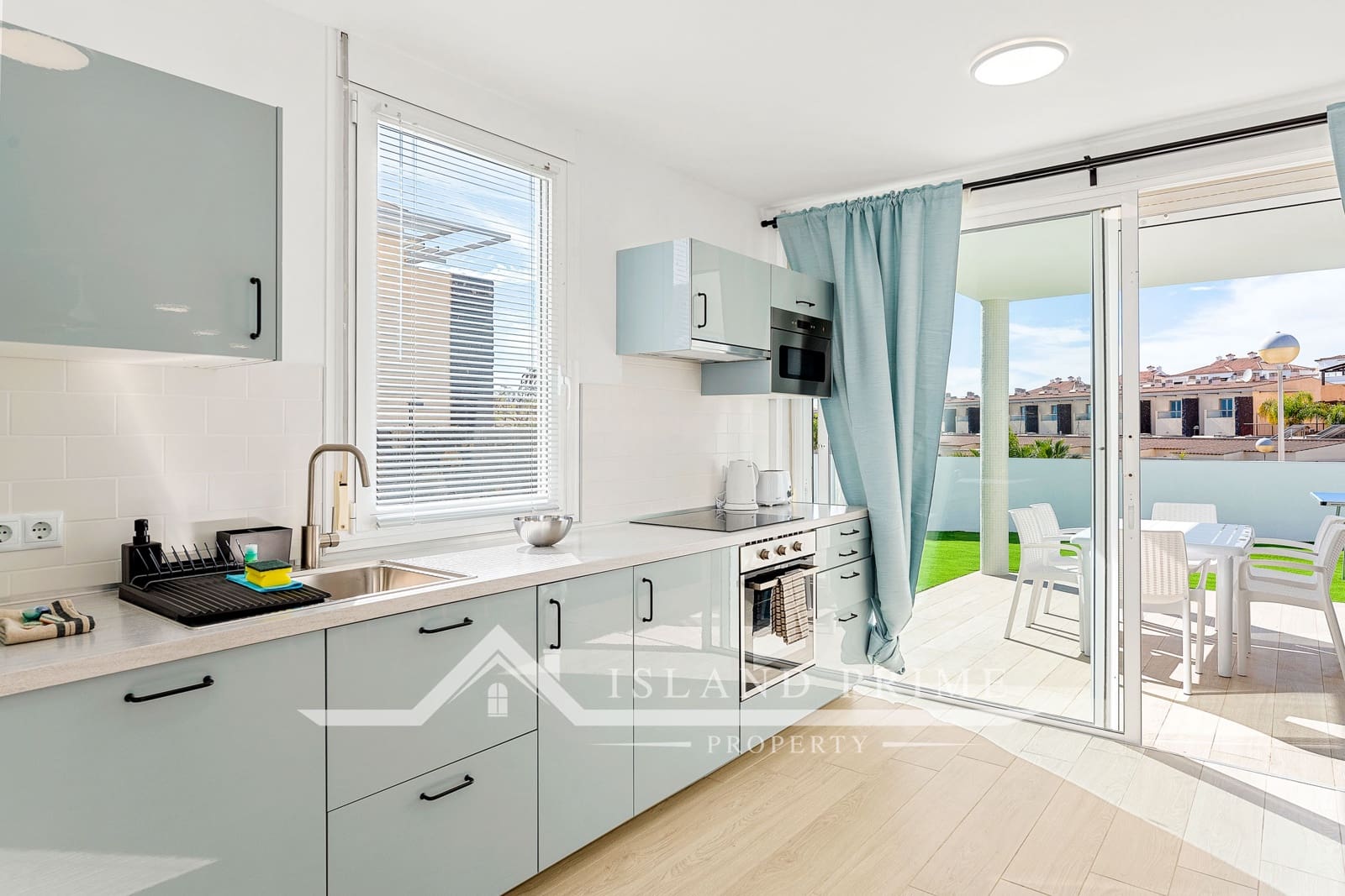 3 soveværelse Villa til salg i Amarilla Golf med swimmingpool garage - € 445.000 (Ref: 9006016)