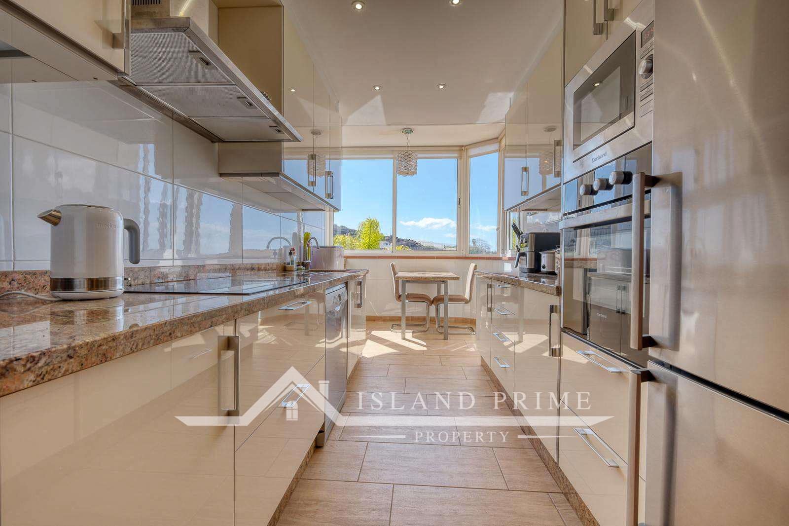 3 soveværelse Lejlighed til salg i Los Gigantes - € 490.000 (Ref: 9050700)