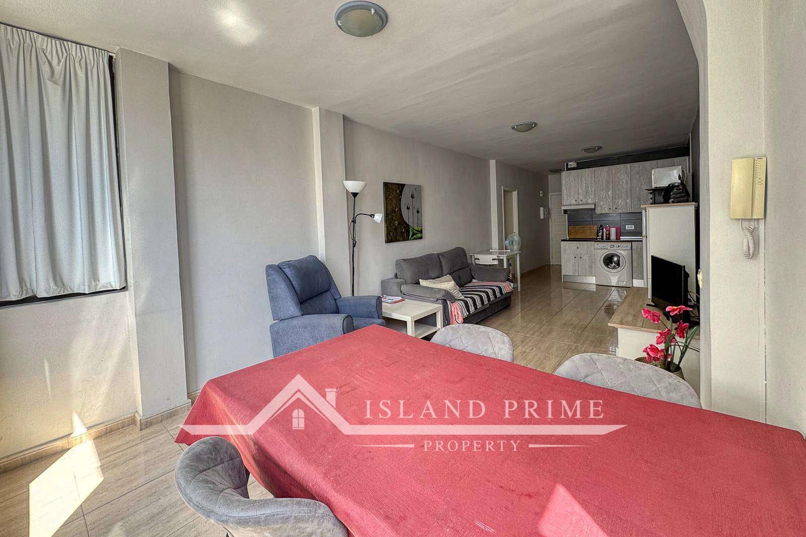 1 sovrum Lägenhet till salu i Los Cristianos - 240 000 € (Ref: 9050714)