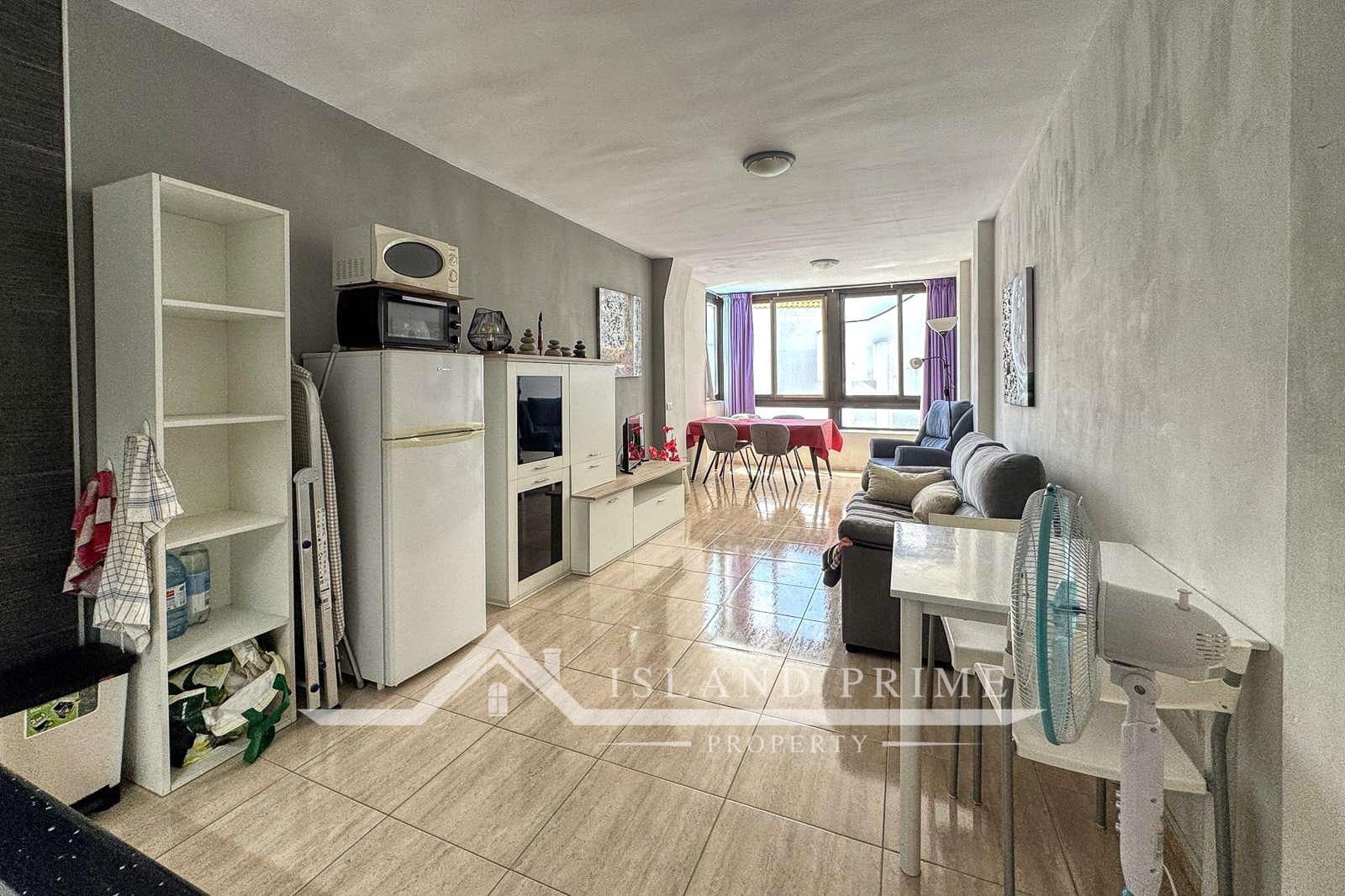 1 sovrum Lägenhet till salu i Los Cristianos - 240 000 € (Ref: 9050714)