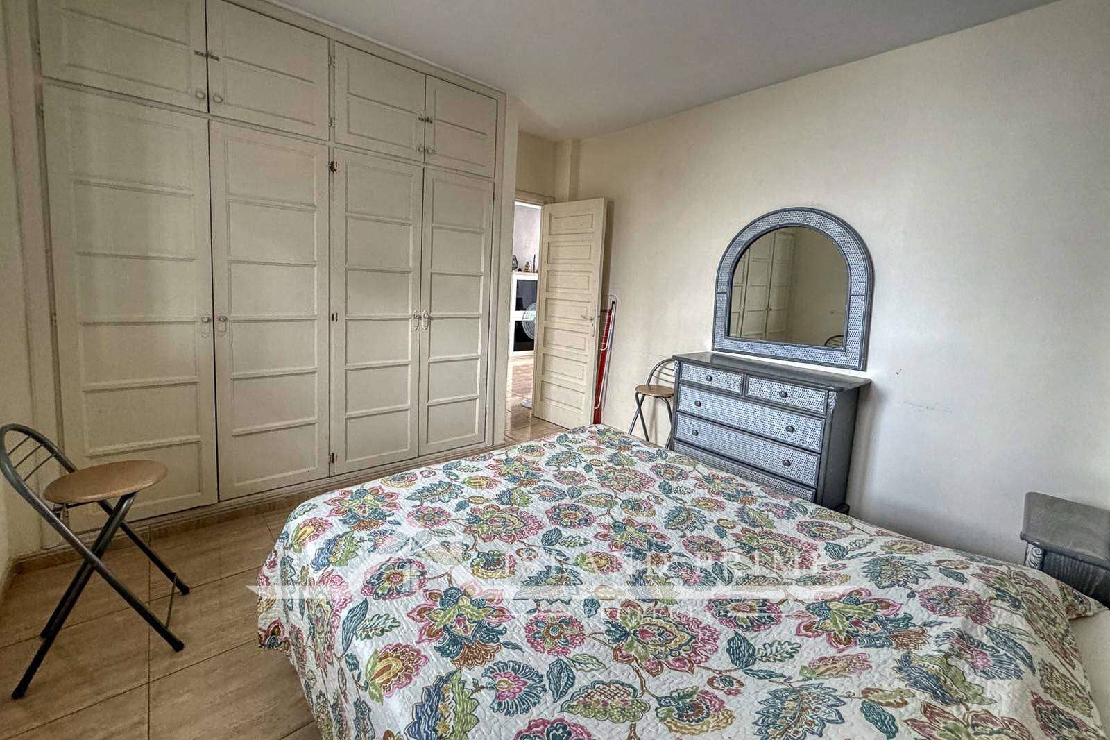 1 sovrum Lägenhet till salu i Los Cristianos - 240 000 € (Ref: 9050714)