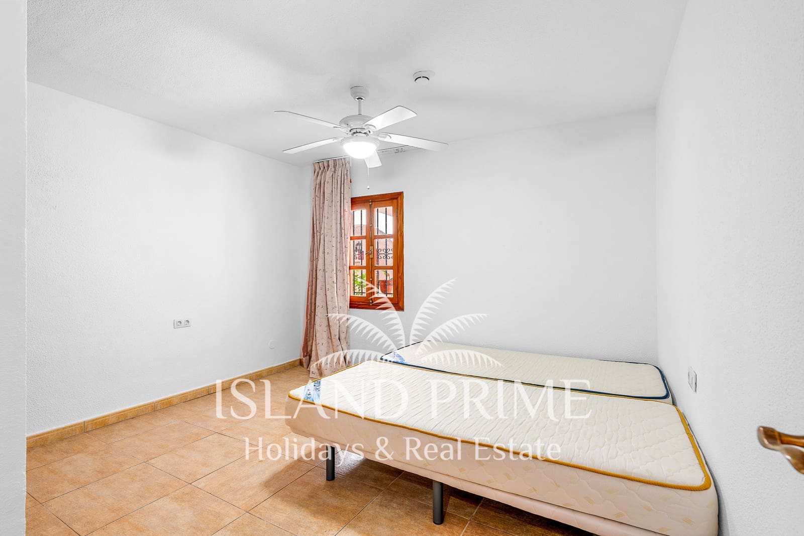 2 sovrum Lägenhet till salu i Amarilla Golf med pool - 295 000 € (Ref: 9459794)