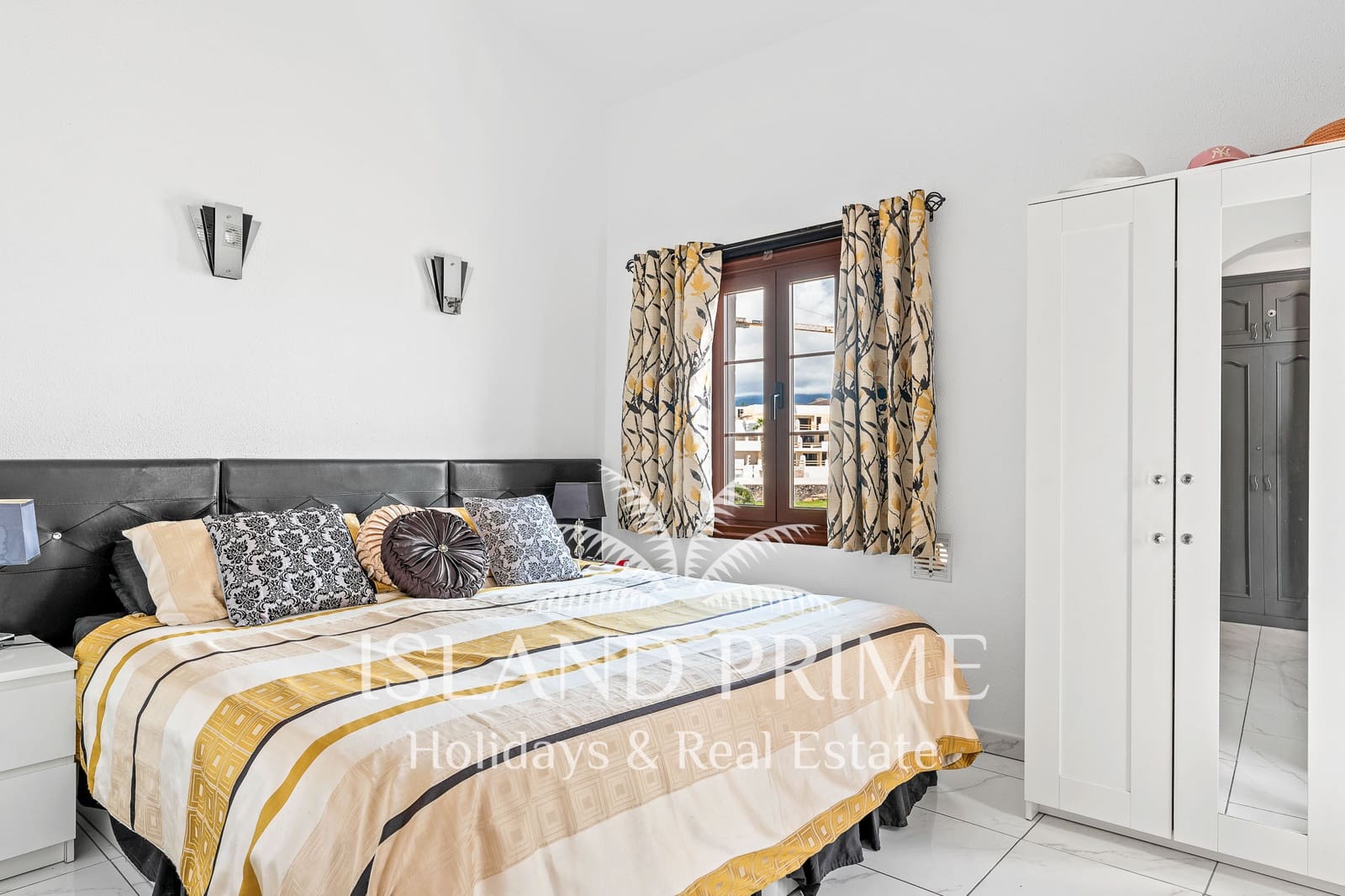 2 bedroom Apartment for sale in Amarilla Golf with pool - € 349,950 (Ref: 9724899)