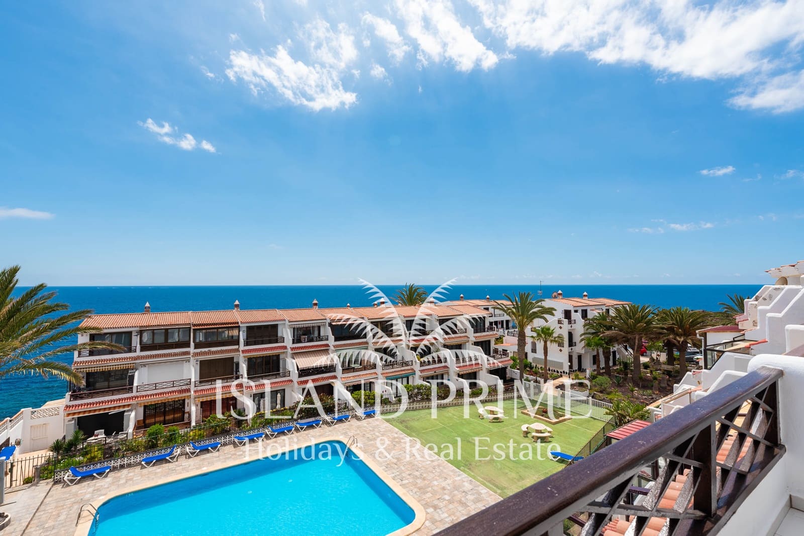 2 slaapkamer Appartement te koop in Costa del Silencio met zwembad - € 299.000 (Ref: 9819342)