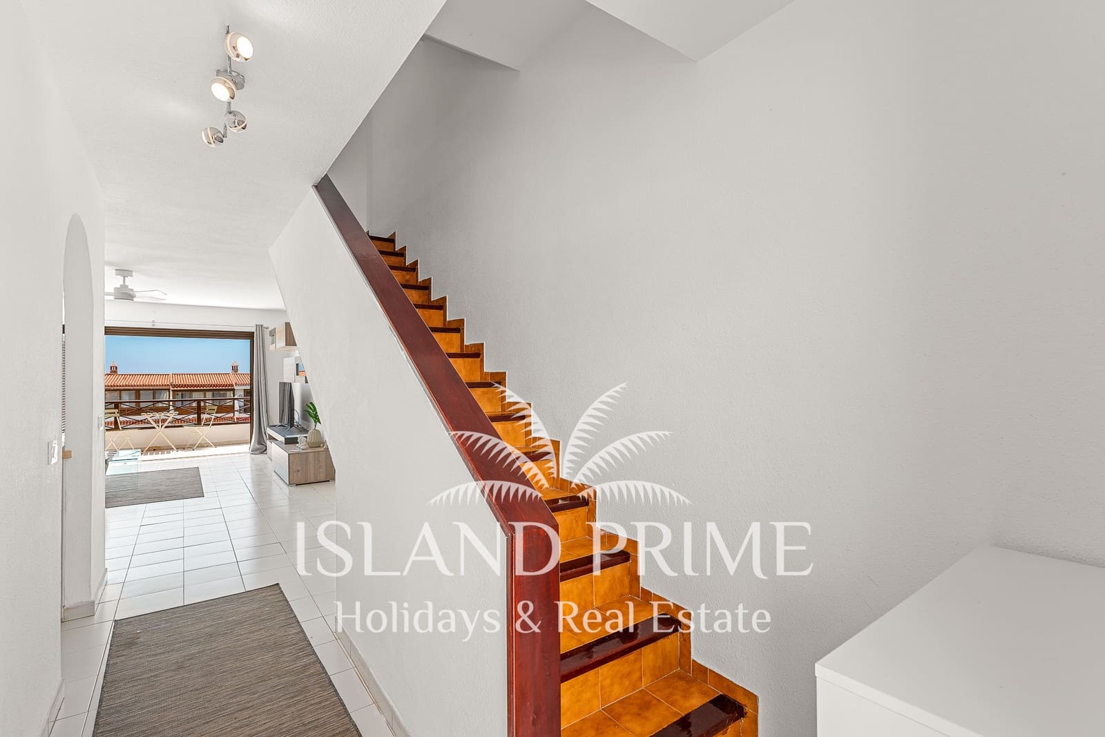 2 slaapkamer Appartement te koop in Costa del Silencio met zwembad - € 299.000 (Ref: 9819342)