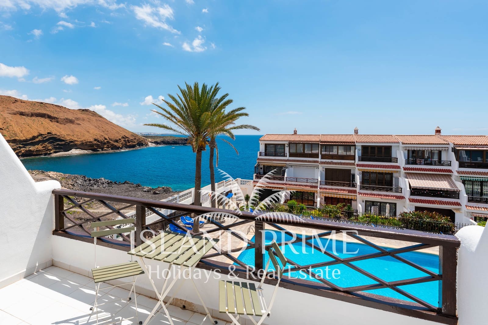 2 slaapkamer Appartement te koop in Costa del Silencio met zwembad - € 299.000 (Ref: 9819342)